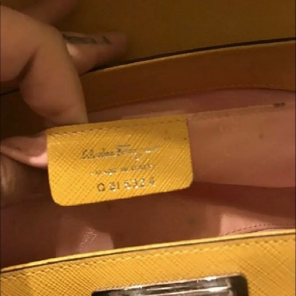 Salvatore ferragamo - Picture 5 of 8